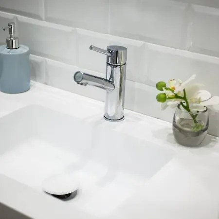 Bonito Apartamento, Nuevo Y En El Casco Viejo!!! *