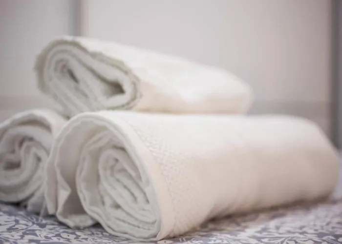 Bonito Apartamento, Nuevo Y En El Casco Viejo!!! *