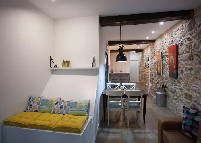 Bonito Apartamento, Nuevo Y En El Casco Viejo!!! *